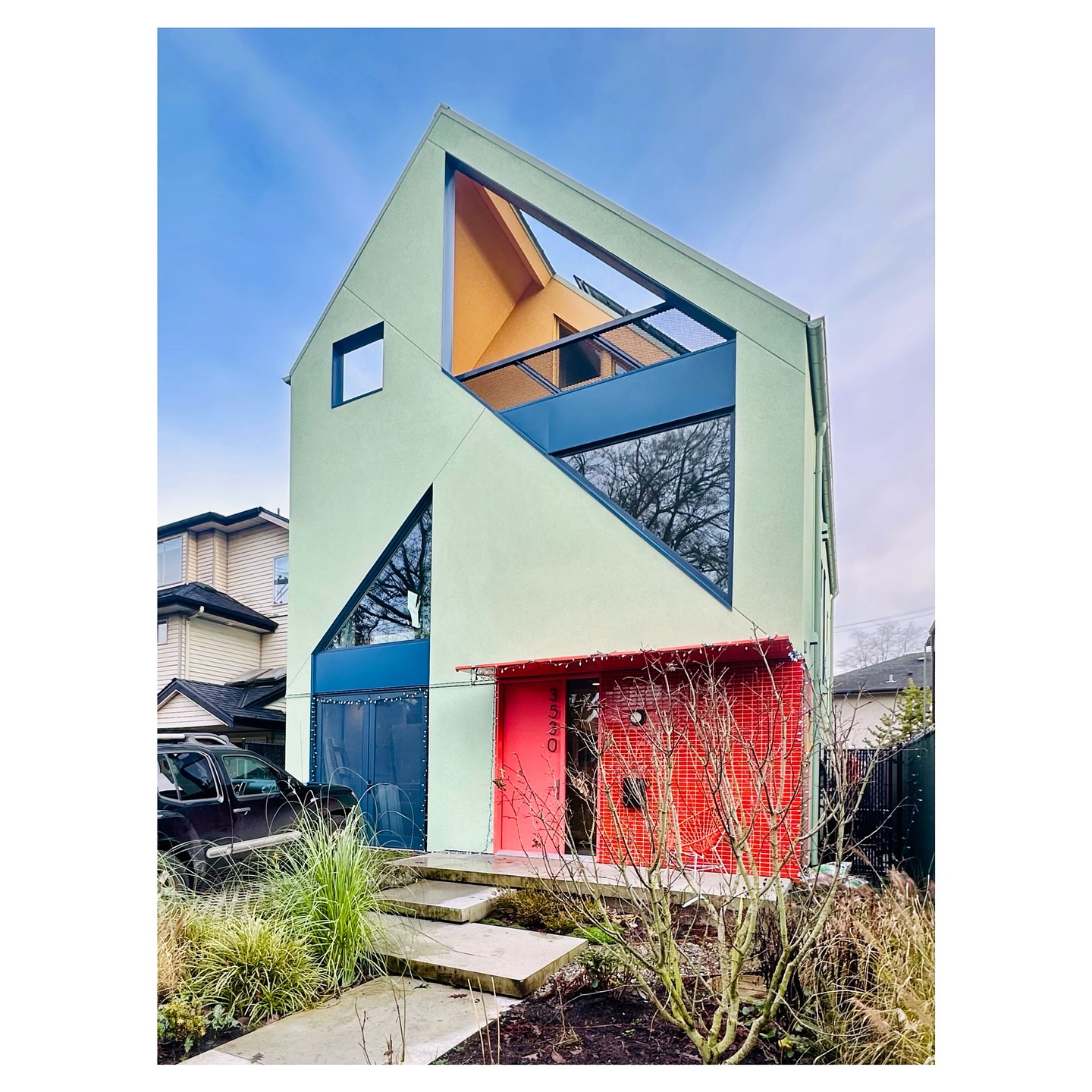 Fluevog Residence by MA+HG Architects
